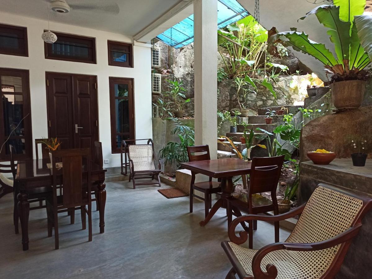 Bed and Breakfast Butterfly Jewel Unawatuna Exterior foto